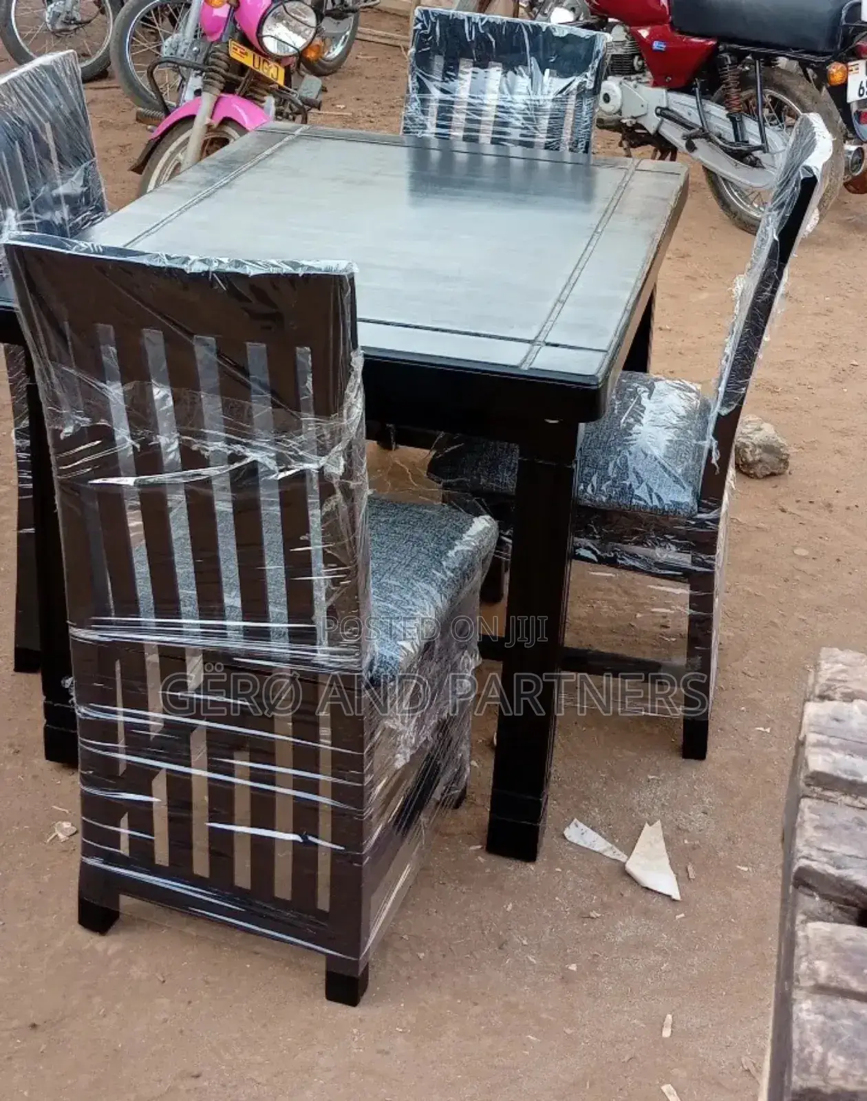 The Trending New 4 Seater Dining