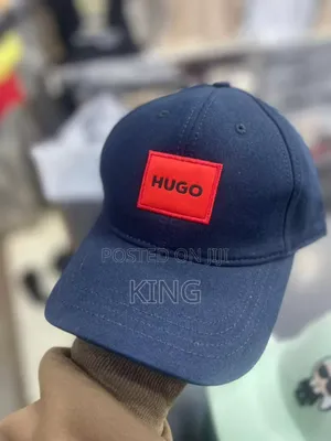 Hugo Caps