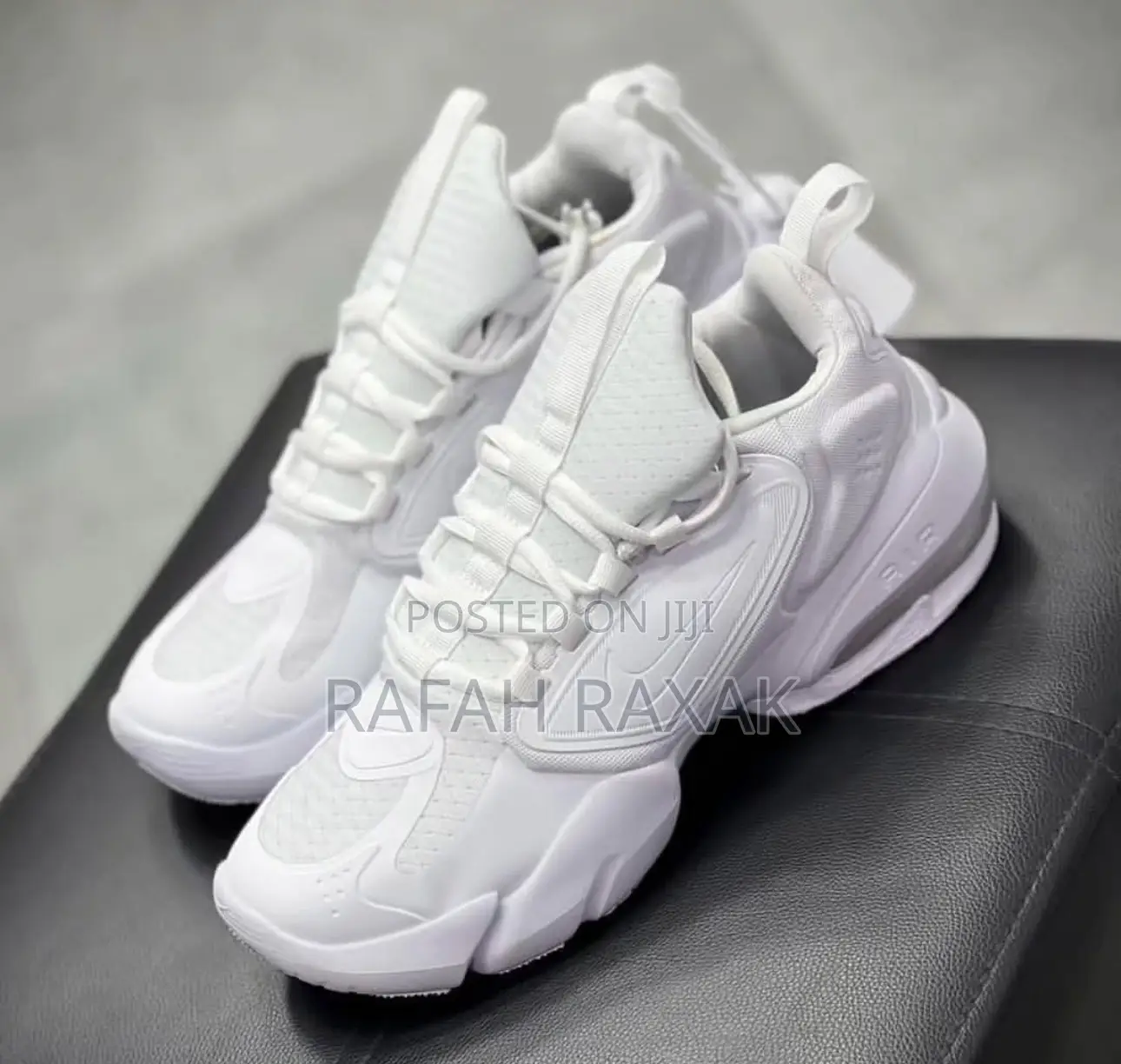 Men’S Classic Nike Alpha Savage Casual Trainer White Sneaker