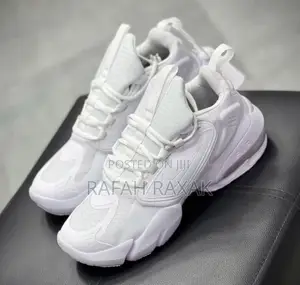 Men’S Classic Nike Alpha Savage Casual Trainer White Sneaker
