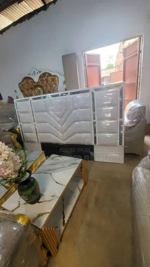 King's Bed