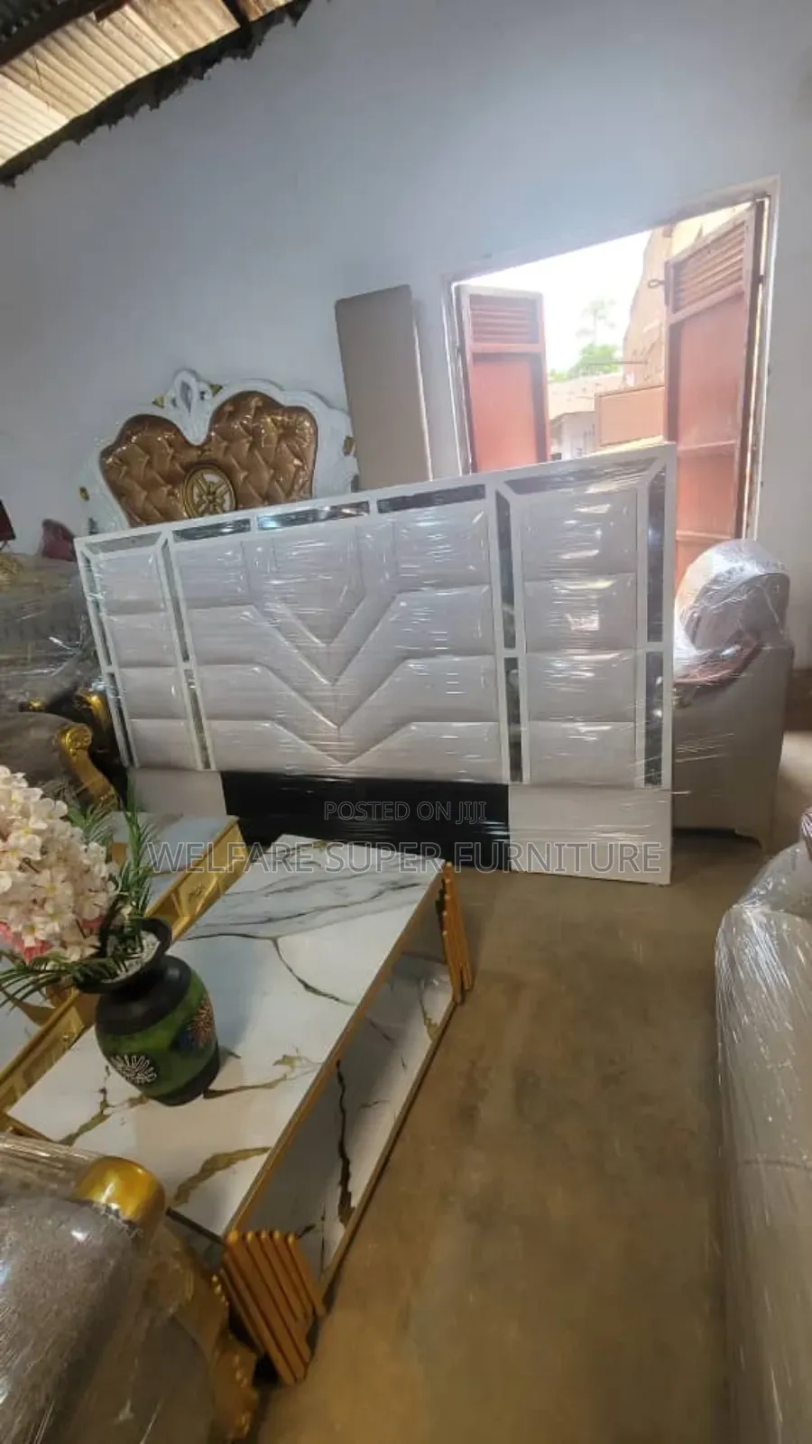King's Bed
