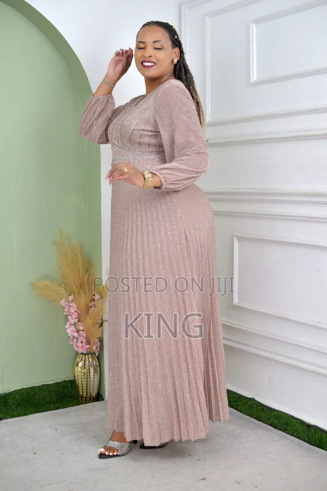 Aura Sleeve Glitter Dress