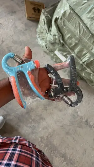 Hand Grip Adjustable