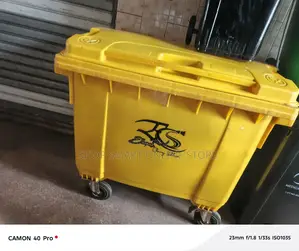 Heavy Duty Outdoor Garbage Dust Bins 660ltrs