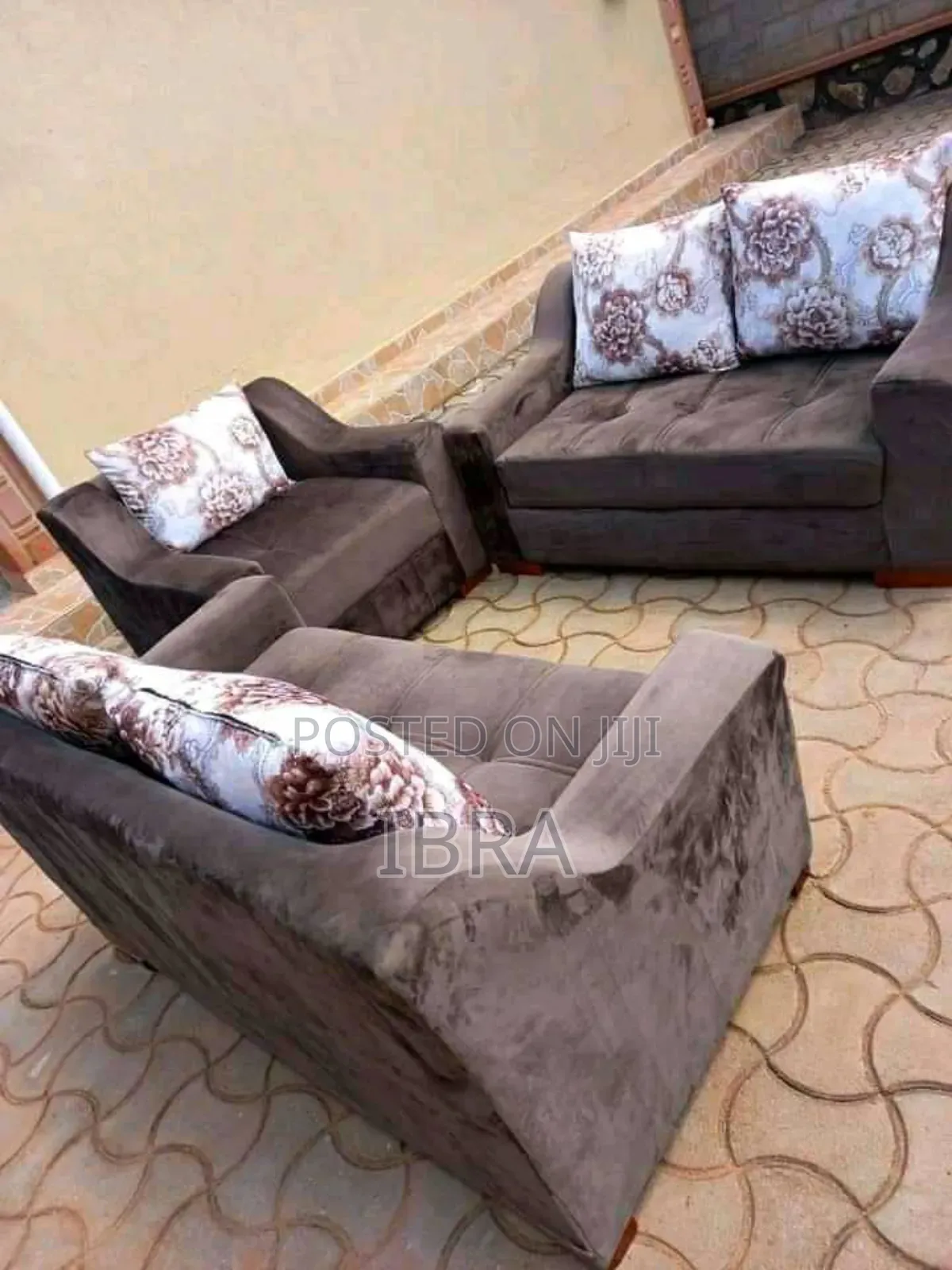 A Five Seater Sofa Set With Good Material