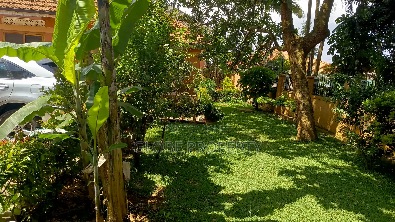 4bdrm Bungalow in Bukoto Near Oryx, Central Division for rent