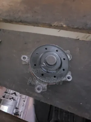 Photo - Engine Water Pump 2zr, 3zr Rumion