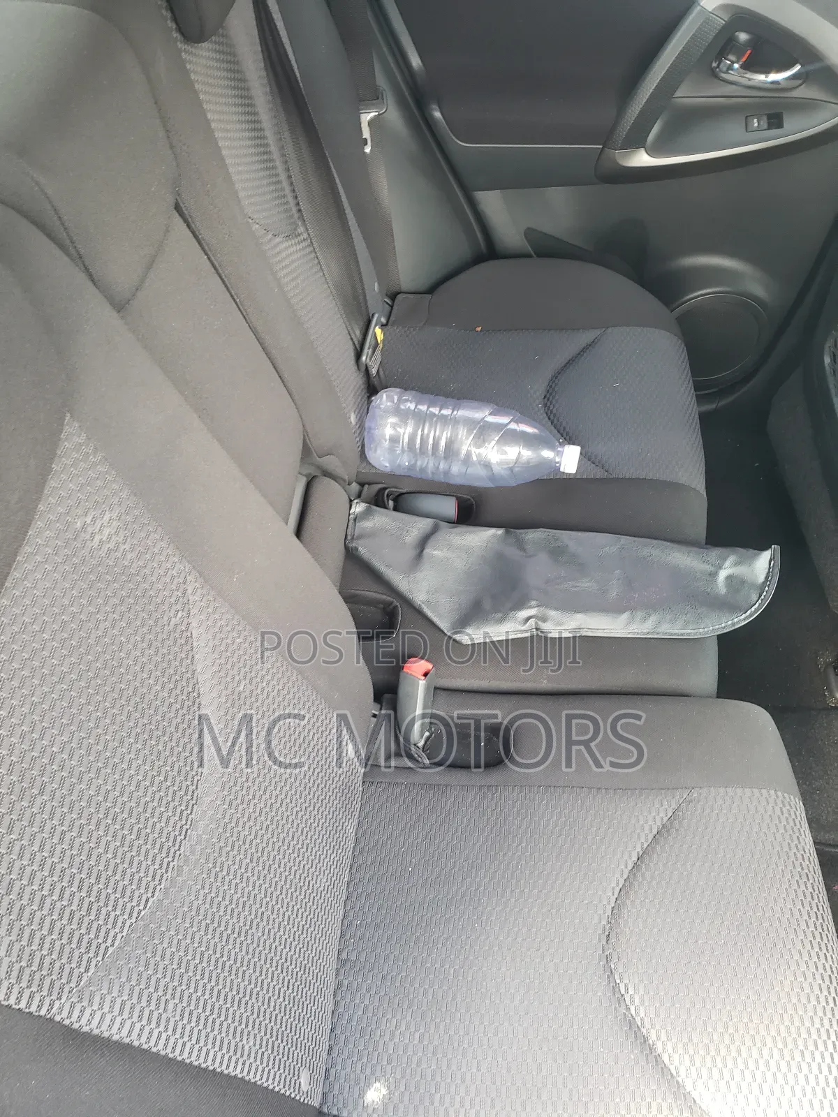 Toyota RAV4 2.5 2011 White