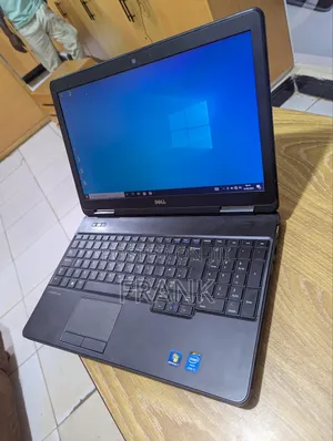 Photo - Laptop Dell Latitude 15 E5540 8GB Intel Core I3 HDD+SSD 512GB