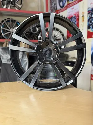 Photo - Vw Touareg/Porsche Cayenne Size 22 Sport Rims(Used)
