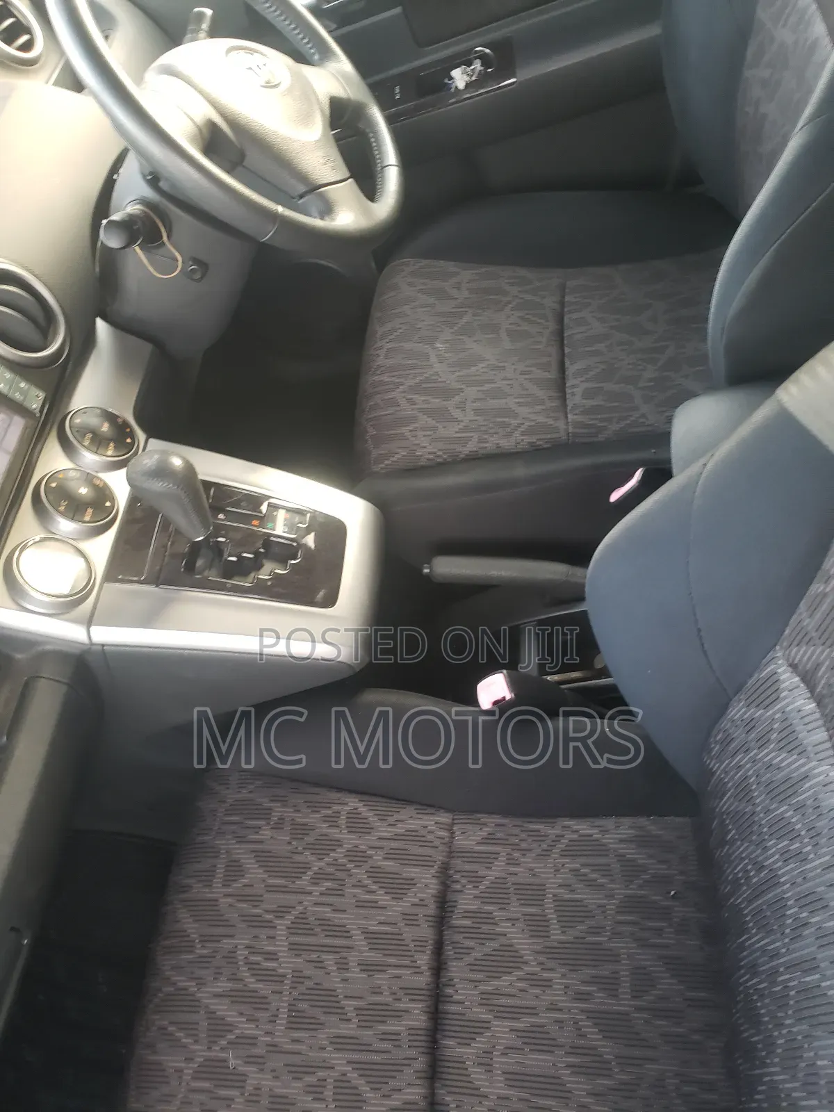Toyota Corolla Rumion Hatchback 1.8 AWD 2012 White