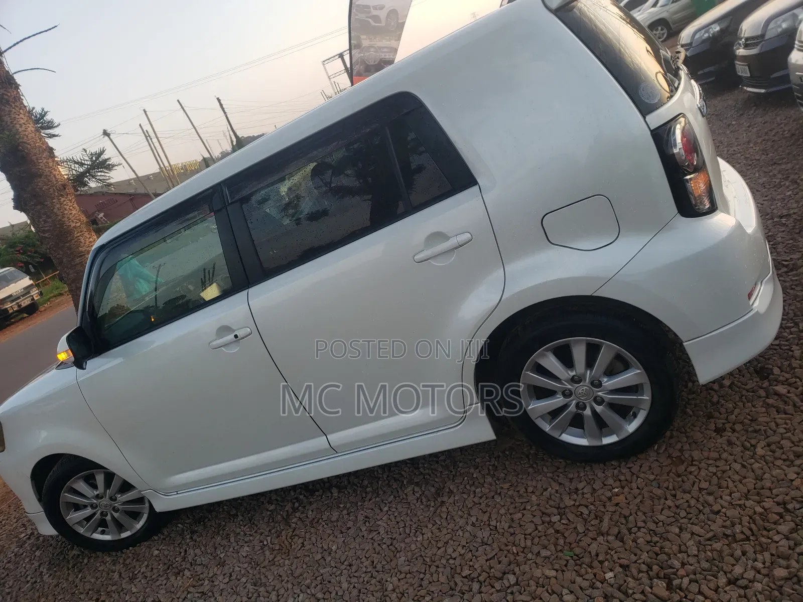 Toyota Corolla Rumion Hatchback 1.8 AWD 2012 White