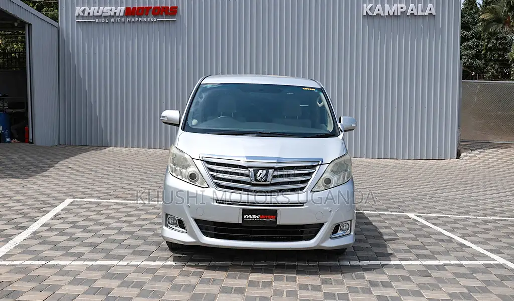 Toyota Alphard 2.4 Petrol FWD 2012 Silver