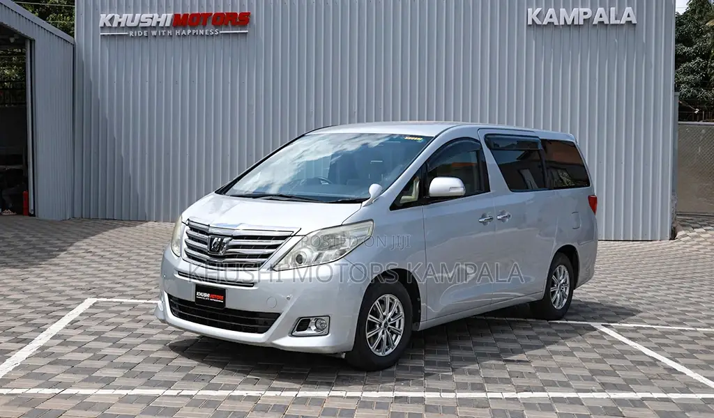 Toyota Alphard 2.4 Petrol FWD 2012 Silver