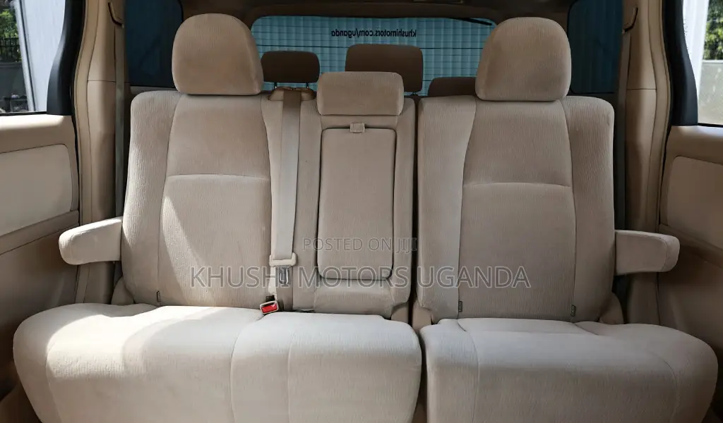 Toyota Alphard 2.4 Petrol FWD 2012 Silver