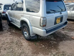 Toyota Hilux Surf 2006 Silver