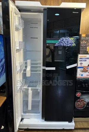 670l Hisense Fridge Side by Side/ Black Color/ Despenser.