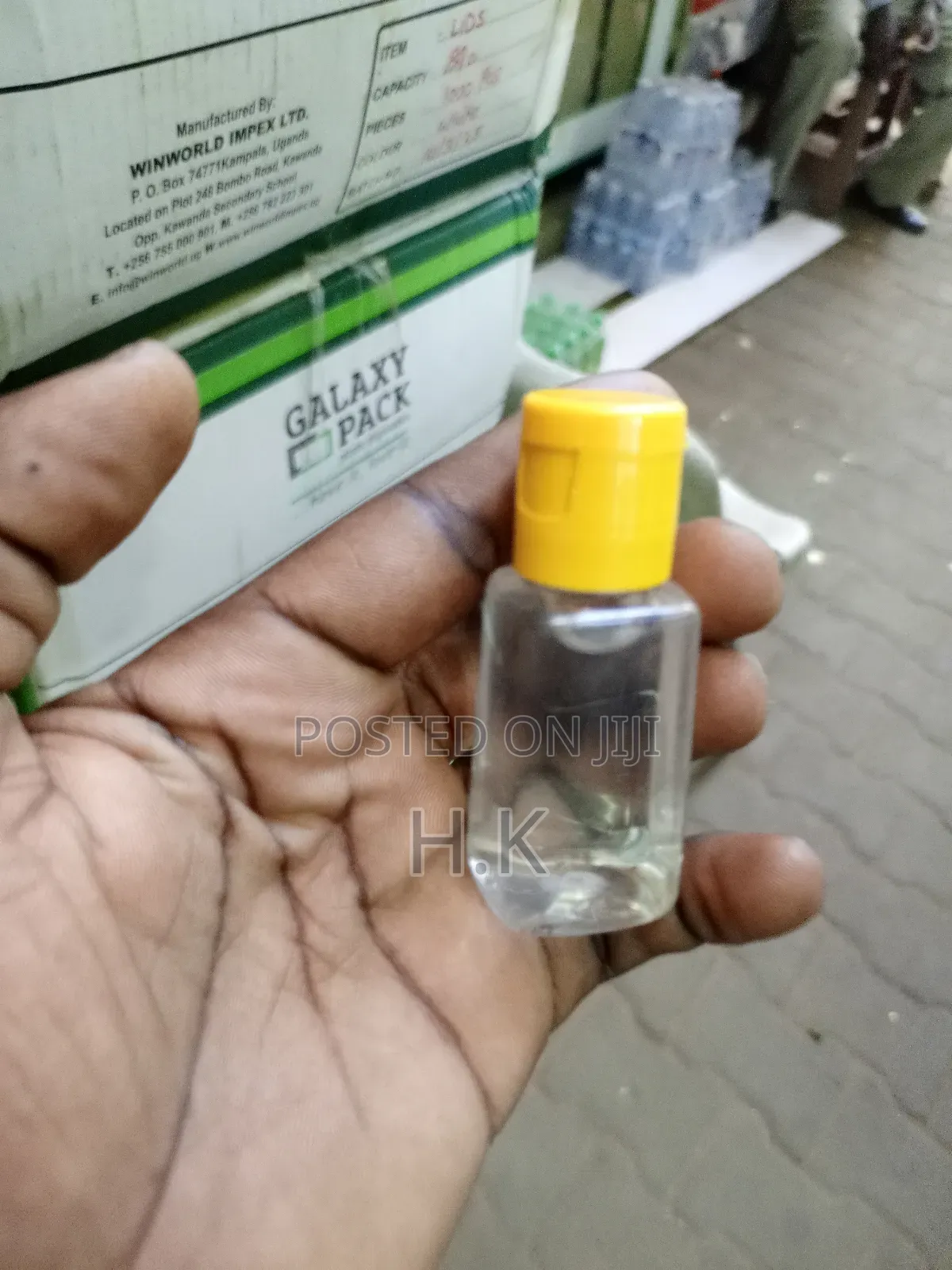 12pcs Clear Plastic Bottle With A Yellow Flip-top Cap-30ml