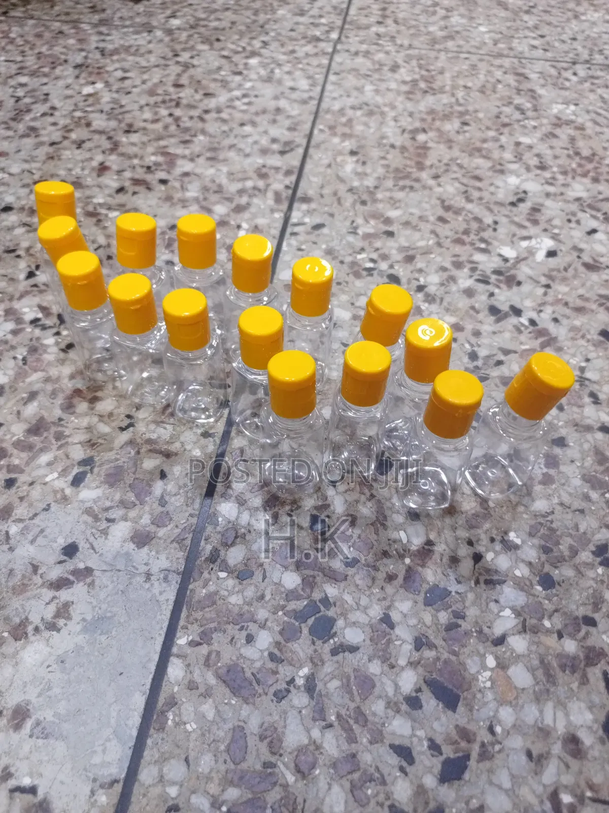 12pcs Clear Plastic Bottle With A Yellow Flip-top Cap-30ml