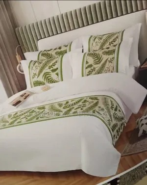 Duvet Cover Set With Green Runners