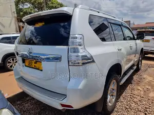 Toyota Land Cruiser Prado 2.8 D-4D 2015 White