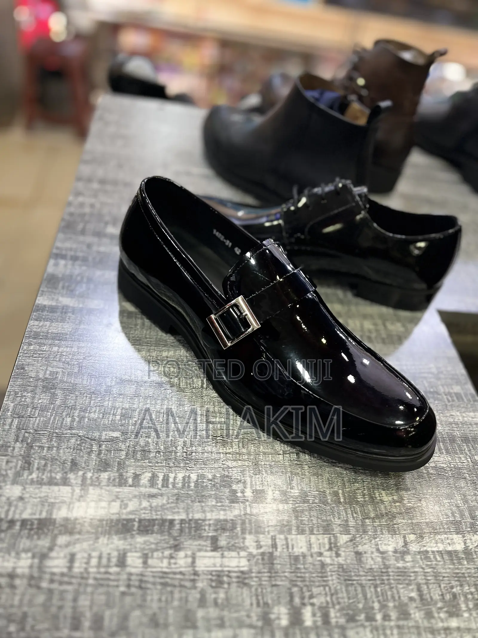 Classic Men Shinny Loafers in Stock
