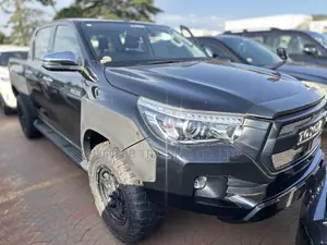 Toyota Hilux 2.4 Diesel 2020 Black