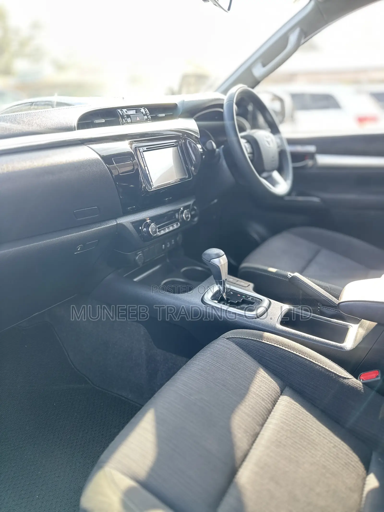 Toyota Hilux 2.4 Diesel 2020 Black