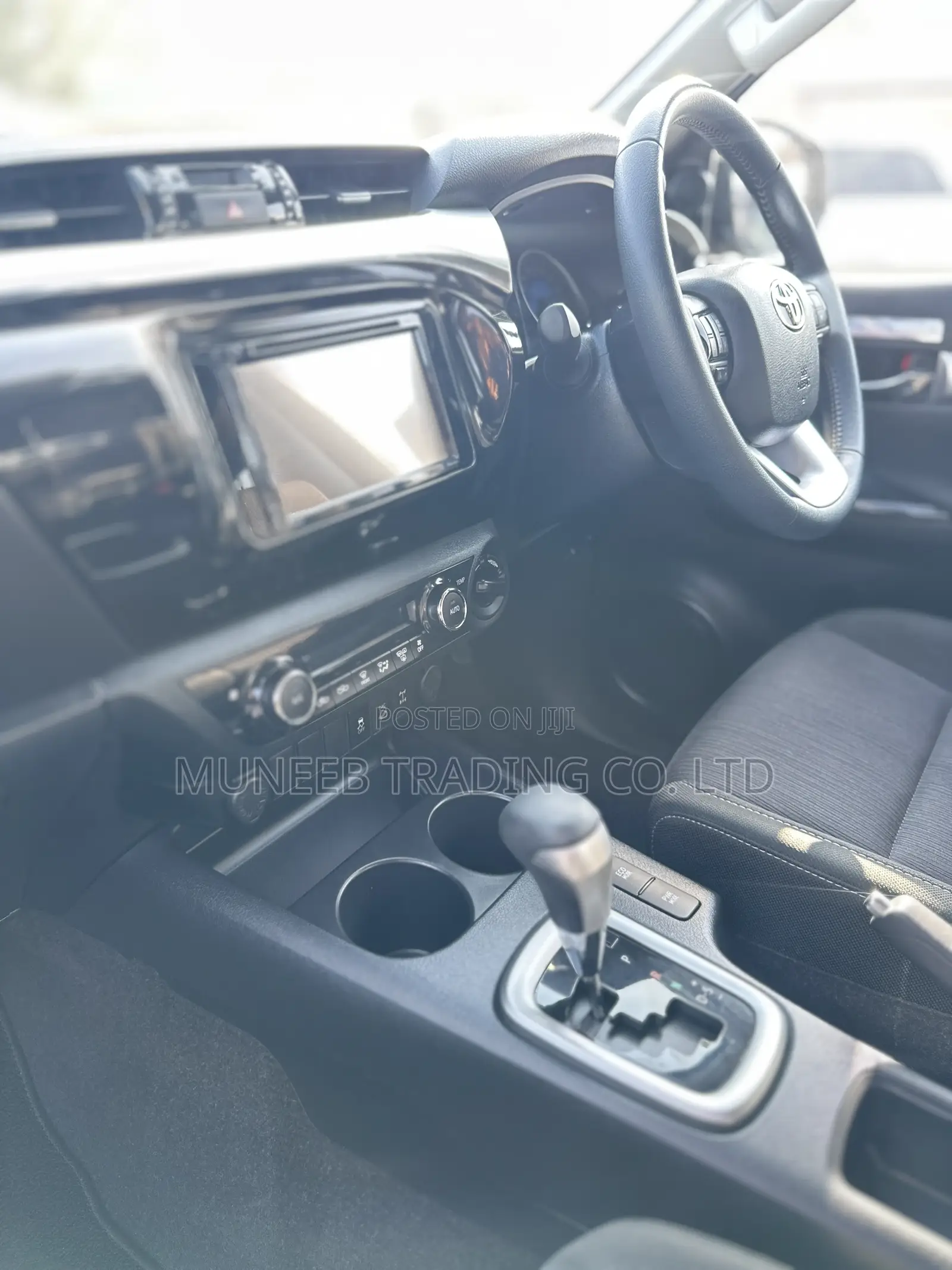 Toyota Hilux 2.4 Diesel 2020 Black