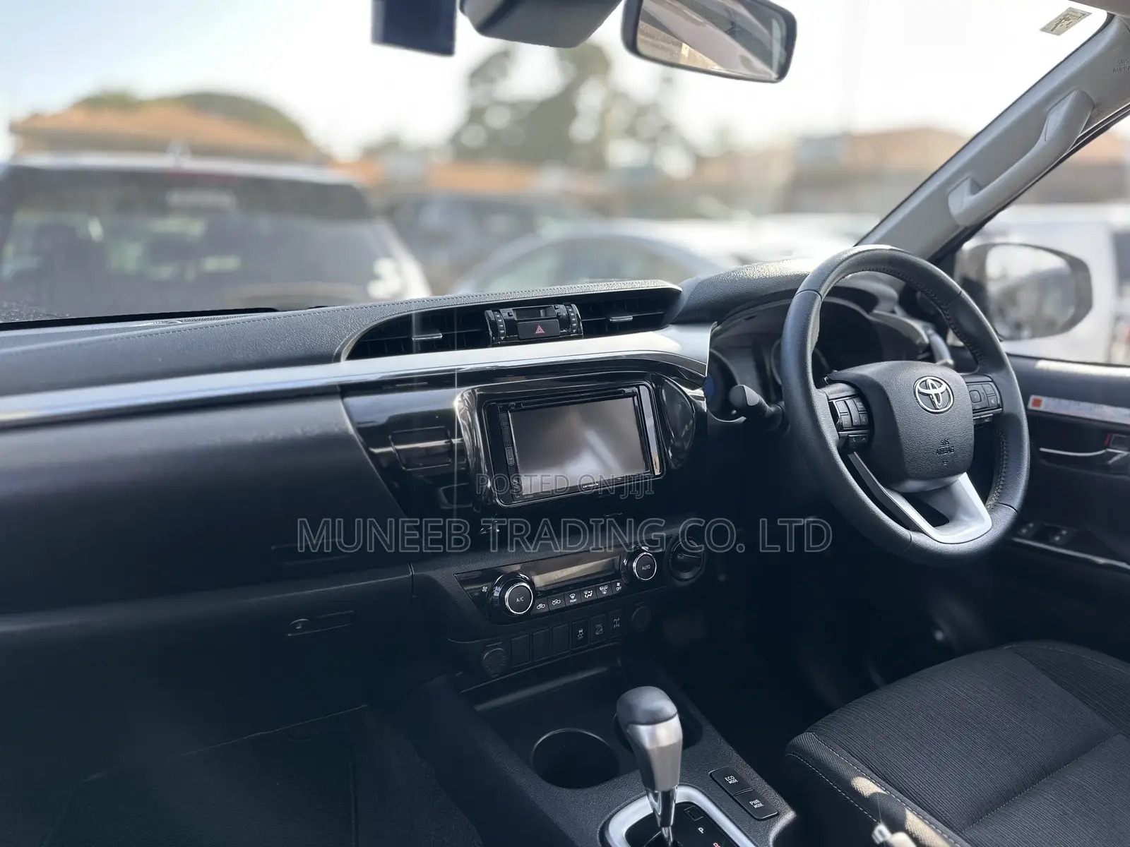 Toyota Hilux 2.4 Diesel 2020 Black