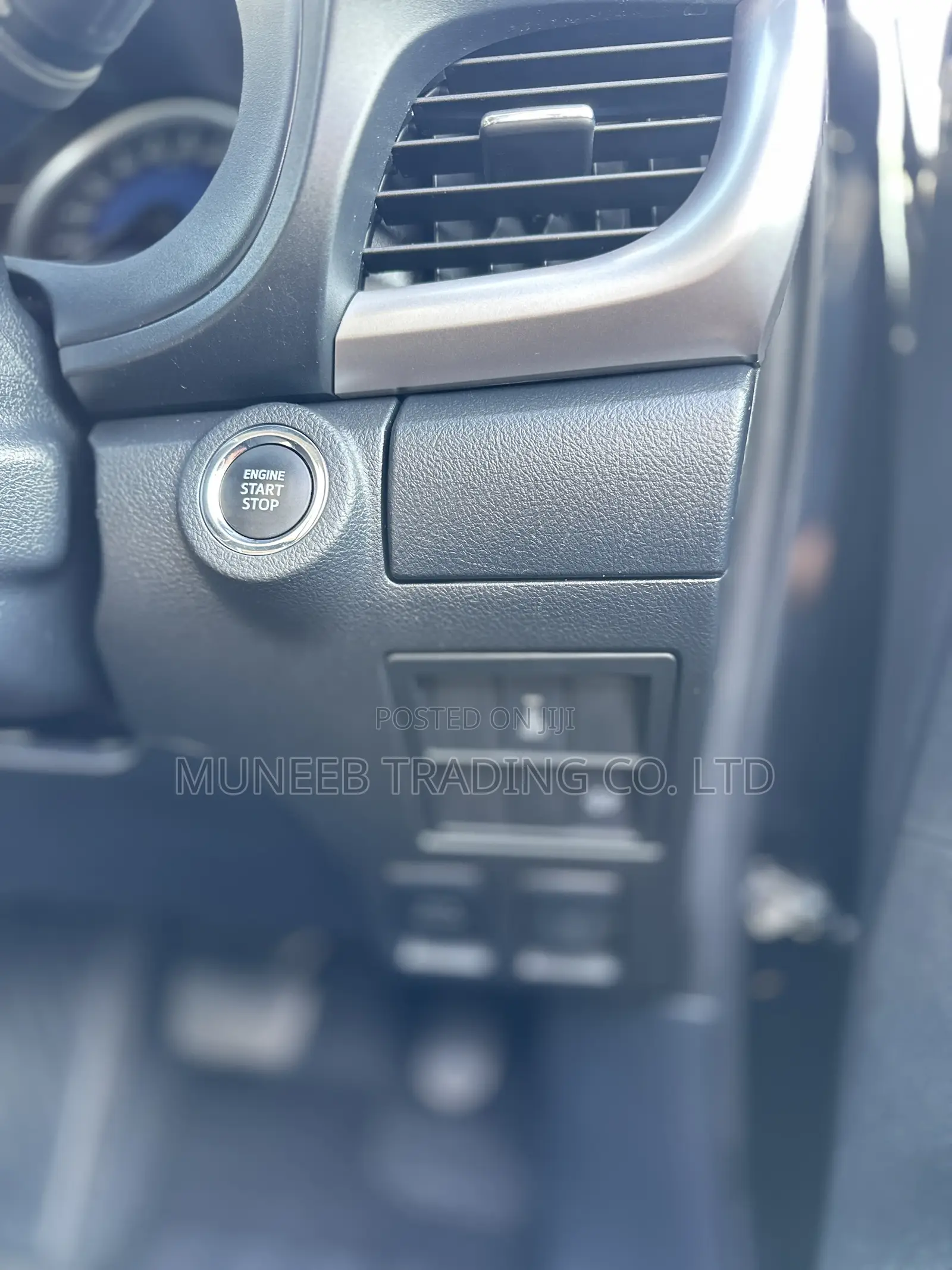 Toyota Hilux 2.4 Diesel 2020 Black