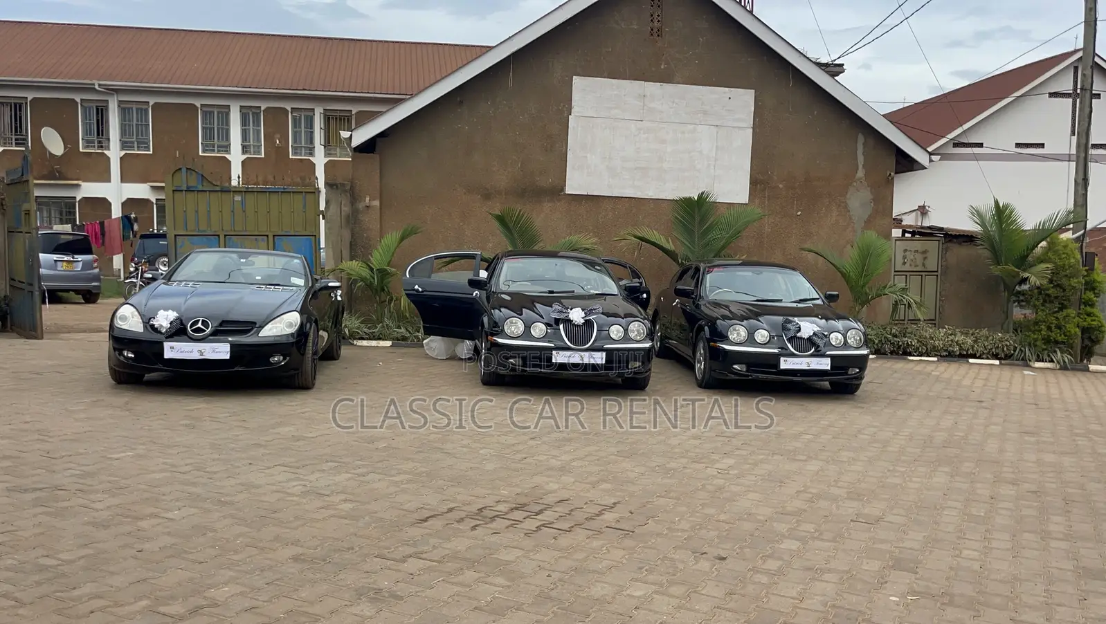 Executive Weddings Cars for Hire at Promotional Prices.