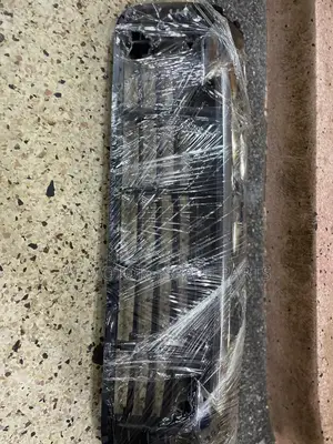 Isuzu 2020 Grill