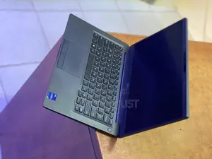 Laptop Dell Latitude 7400 8GB Intel Core I5 SSD 256GB