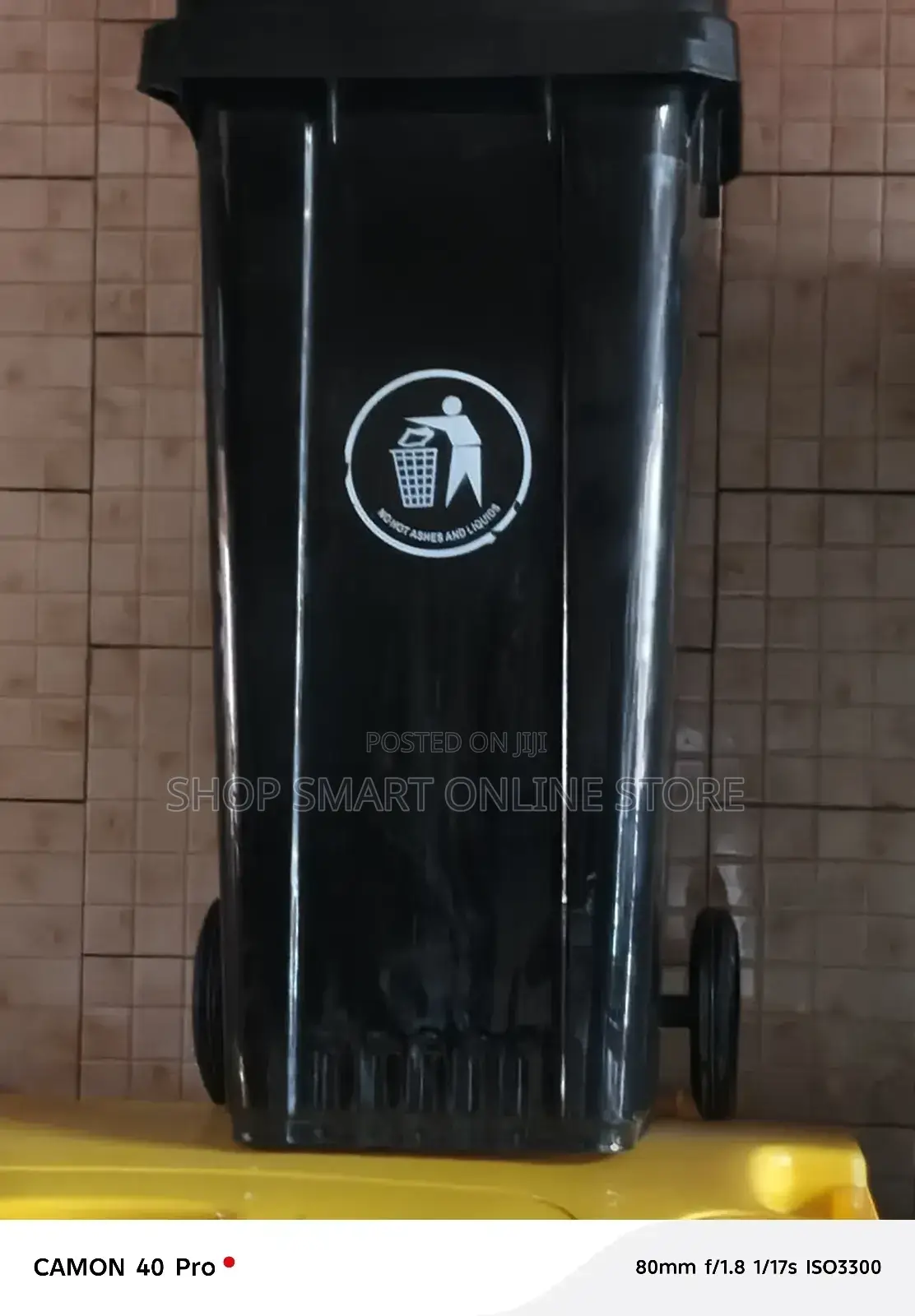 Outdoor Plastic Dustbins 120ltrs