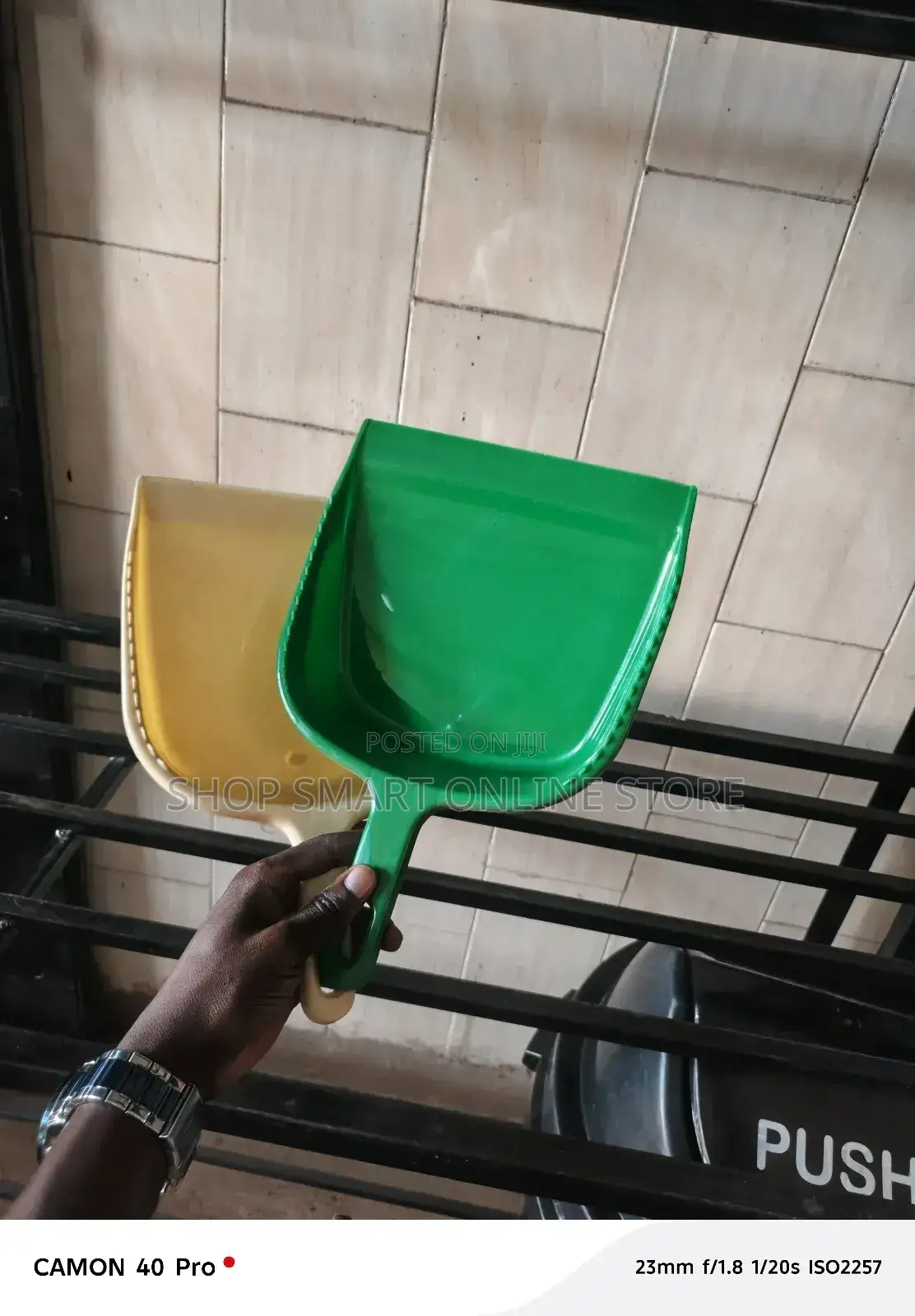 Plastic Cleaning Dust Pans