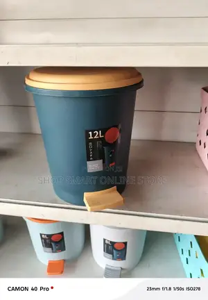 Small Plastic Dustbins Step on 12ltrs