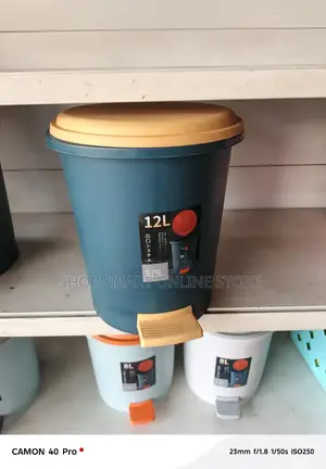 Small Plastic Dustbins Step on 12ltrs
