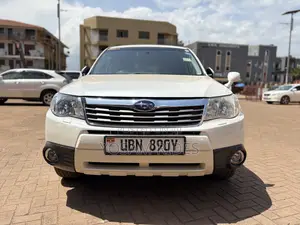 Photo - Subaru Forester 2009 White