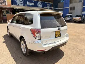 Subaru Forester 2009 White