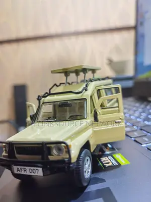Land Cruisier Tourist Vehicle Toy