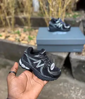 Photo - Original Kid’S New Balance 860 Black Children’S Sneakers