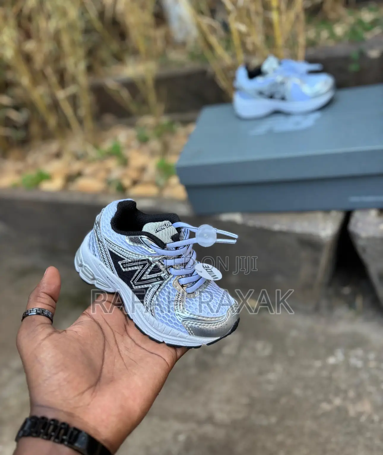 White/Silver Kid’S New Balance 860v2 Children’S Sneakers