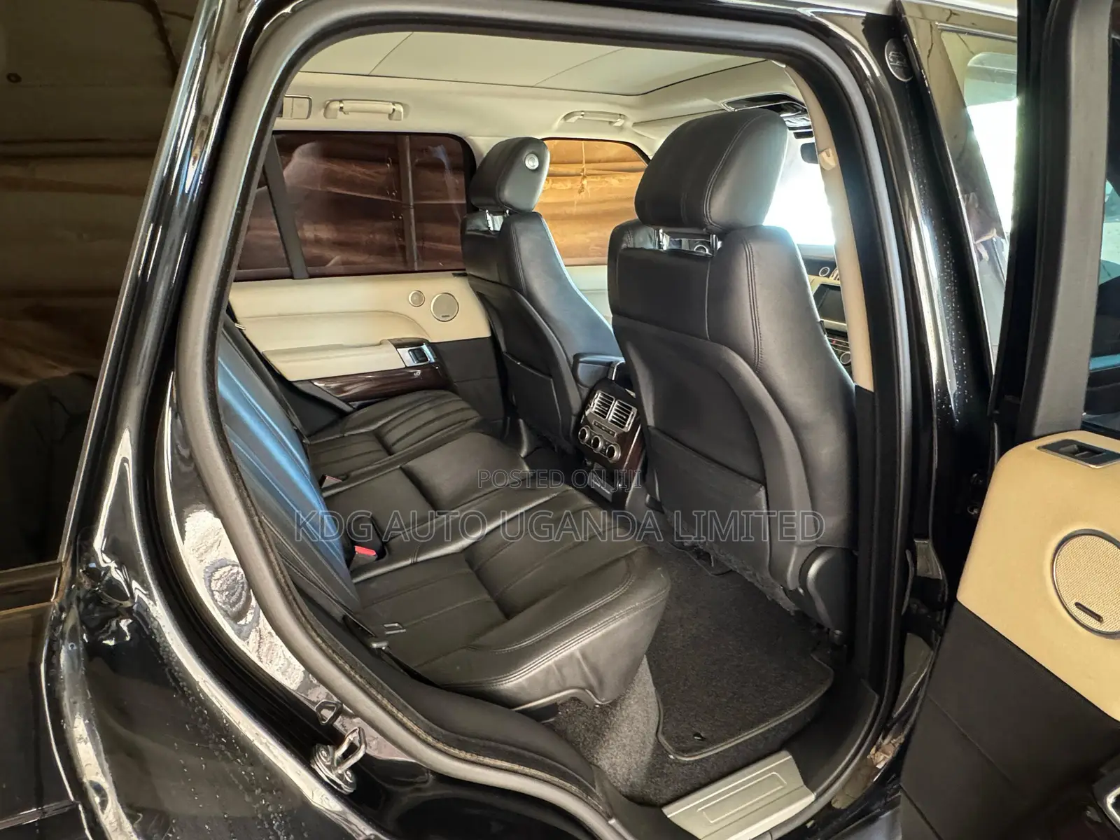 Land Rover Range Rover Vogue 2017 Black