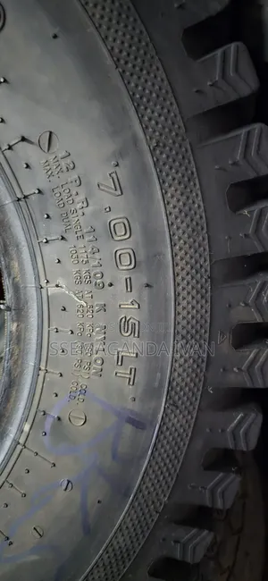 700r15 Used Original Ceat Miles Tyres