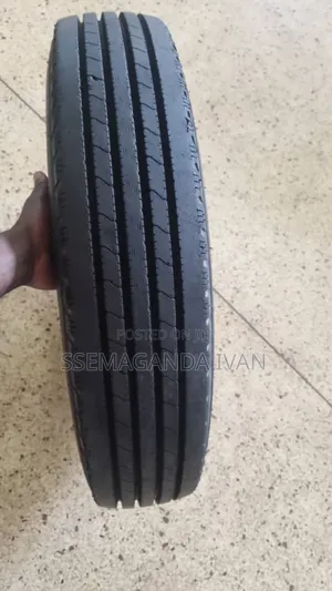 700r16 Used Tyre Yokohama for Trucks