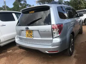 Photo - Subaru Forester 2008 Silver