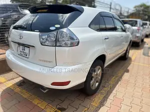 Toyota Harrier 2.4 2010 White