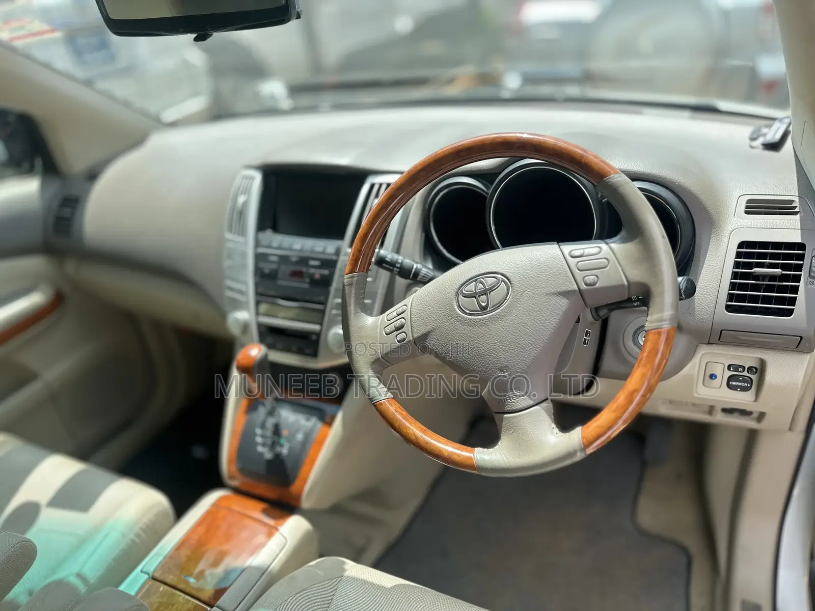 Toyota Harrier 2.4 2010 White